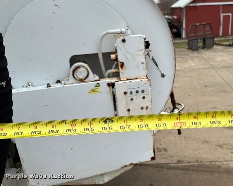 image for item EA2118 1990 International F2574 vacuum truck