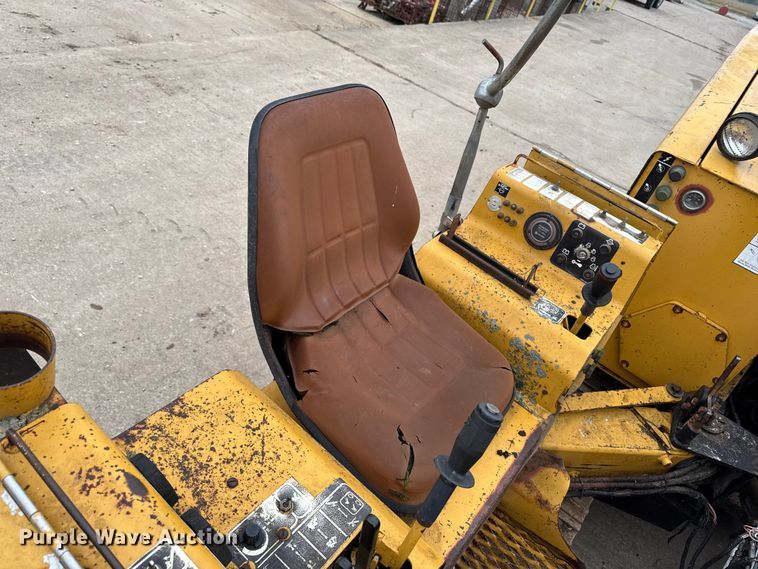 image for item EA2119 1997 Vermeer D24x40 directional boring unit