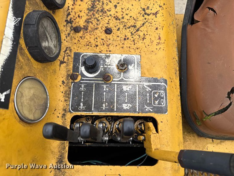 image for item EA2119 1997 Vermeer D24x40 directional boring unit