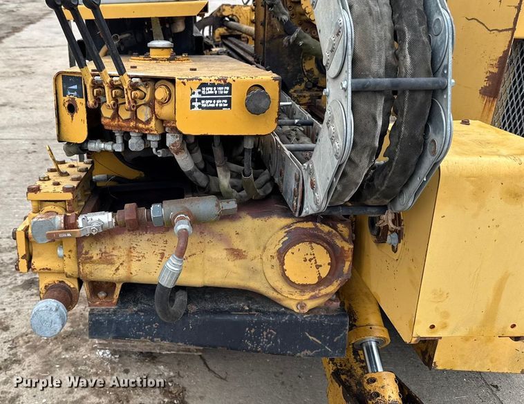 image for item EA2119 1997 Vermeer D24x40 directional boring unit