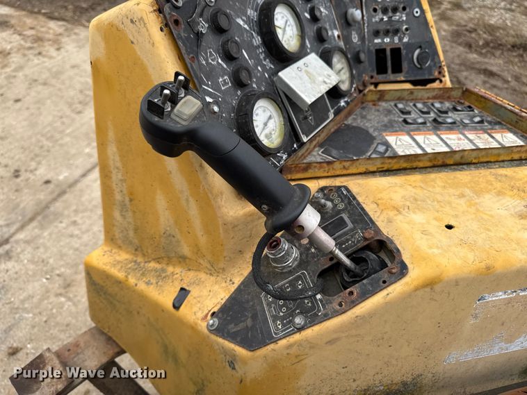 image for item EA2120 Vermeer D33x44 directional boring unit