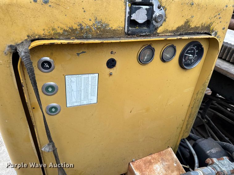 image for item EA2120 Vermeer D33x44 directional boring unit