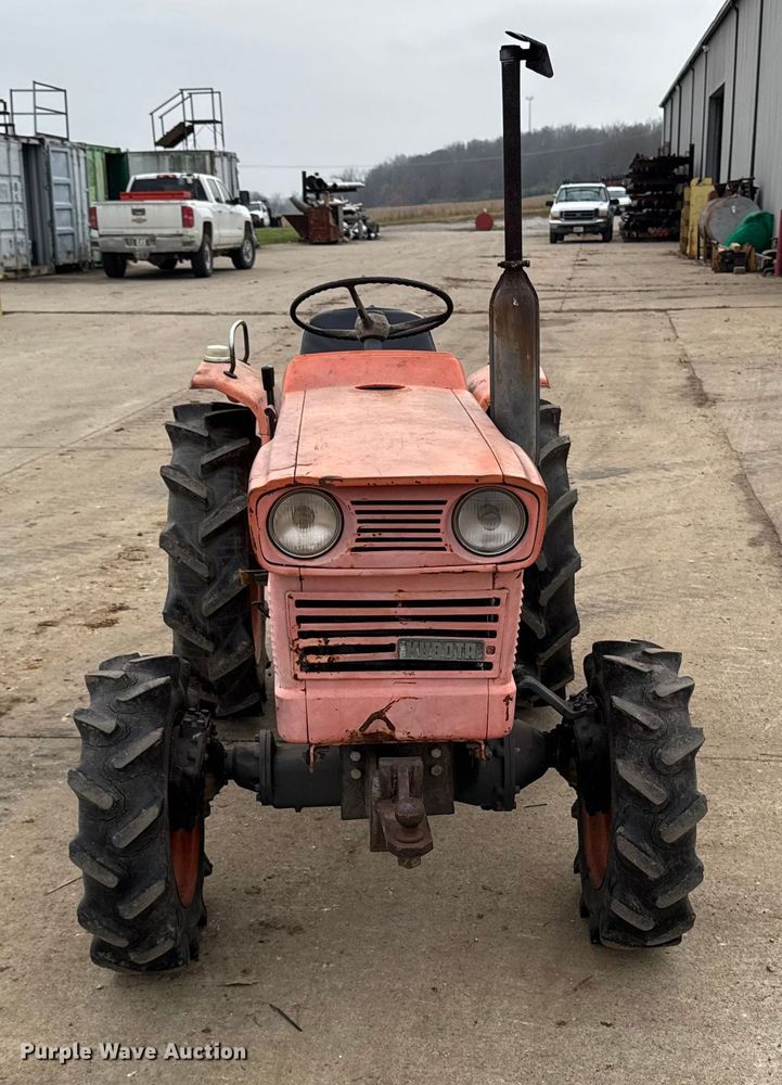 image for item EA2121 Kubota MFWD tractor