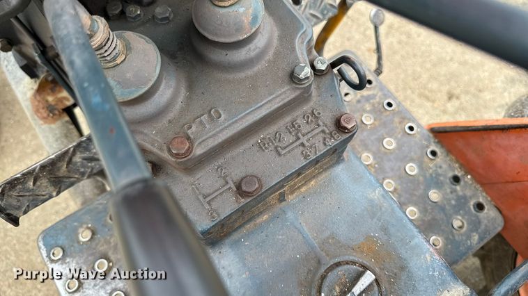 image for item EA2121 Kubota MFWD tractor