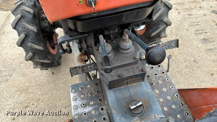 image for item EA2121 Kubota MFWD tractor