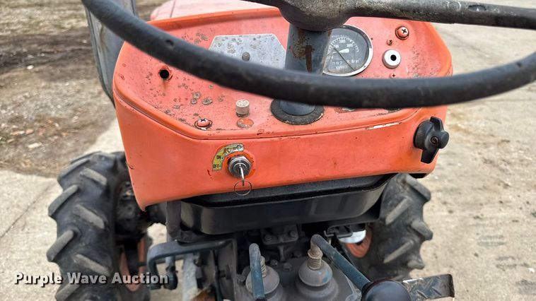 image for item EA2121 Kubota MFWD tractor