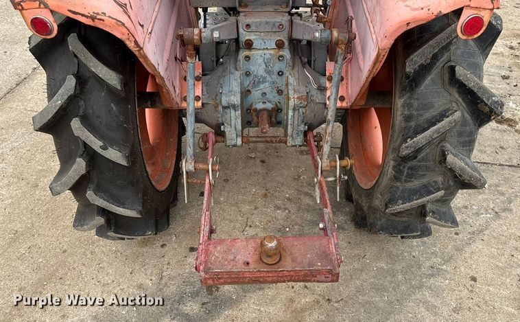 image for item EA2121 Kubota MFWD tractor