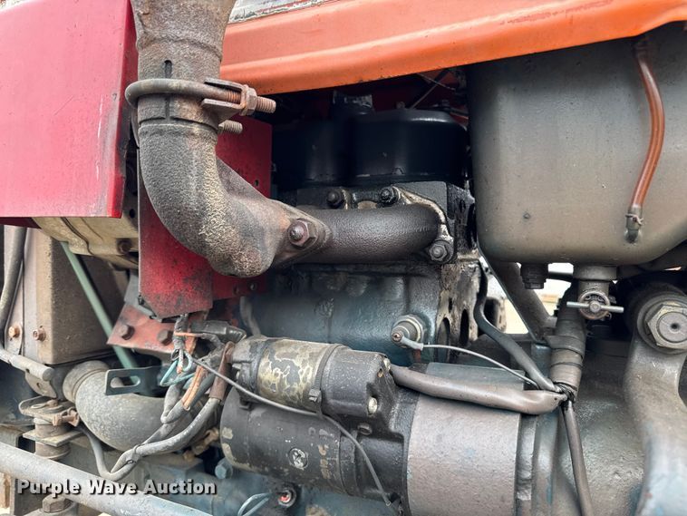 image for item EA2121 Kubota MFWD tractor