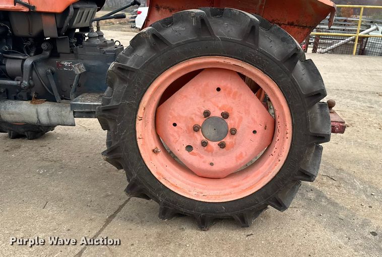 image for item EA2121 Kubota MFWD tractor