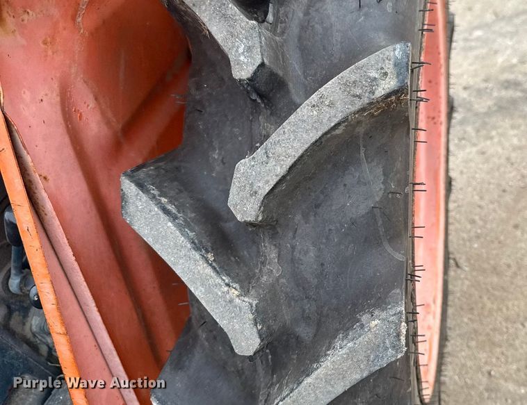 image for item EA2121 Kubota MFWD tractor