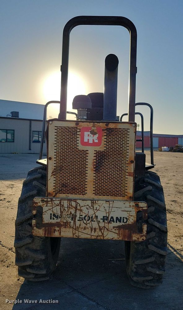 image for item EA2733 Ingersoll Rand SD-40F single drum vibratory roller