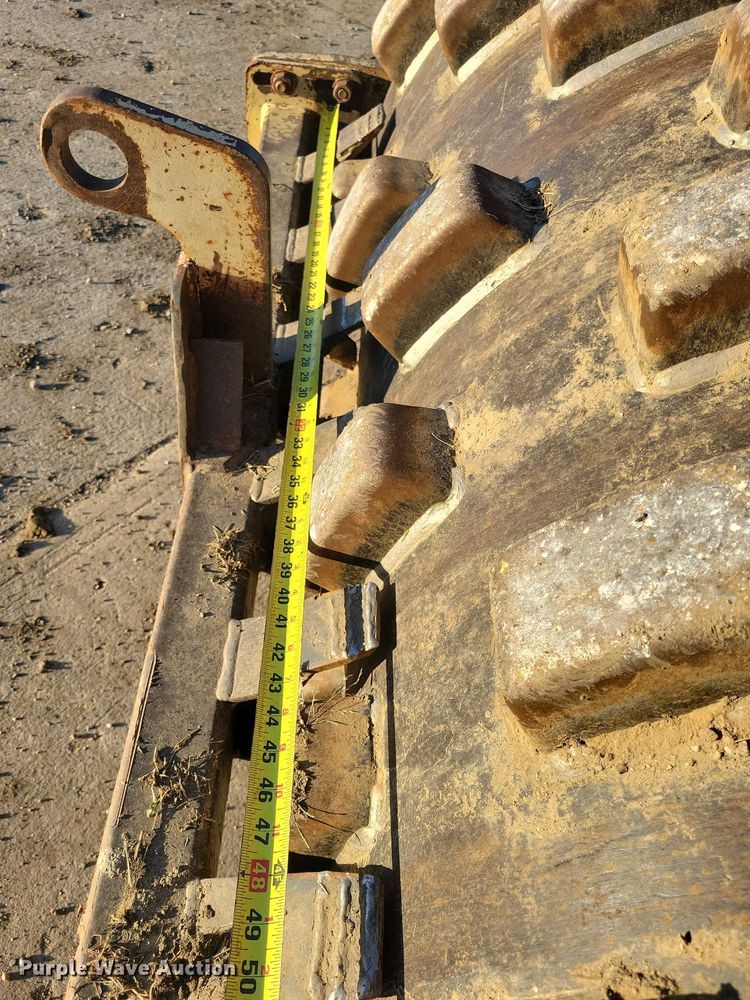 image for item EA2733 Ingersoll Rand SD-40F single drum vibratory roller