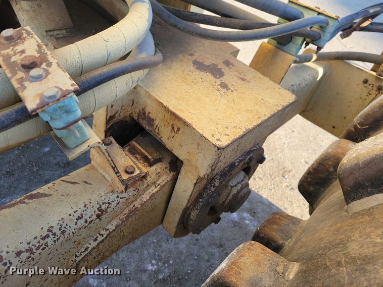 image for item EA2733 Ingersoll Rand SD-40F single drum vibratory roller