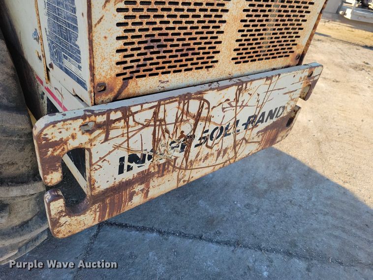 image for item EA2733 Ingersoll Rand SD-40F single drum vibratory roller