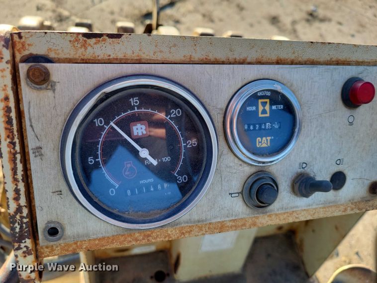 image for item EA2733 Ingersoll Rand SD-40F single drum vibratory roller