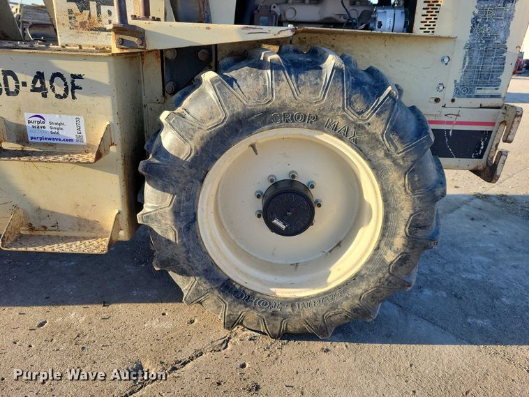 image for item EA2733 Ingersoll Rand SD-40F single drum vibratory roller