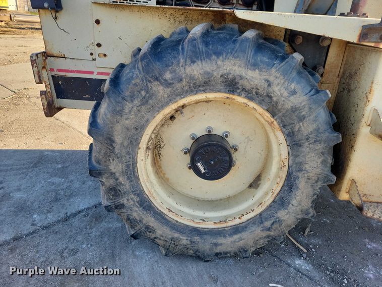 image for item EA2733 Ingersoll Rand SD-40F single drum vibratory roller