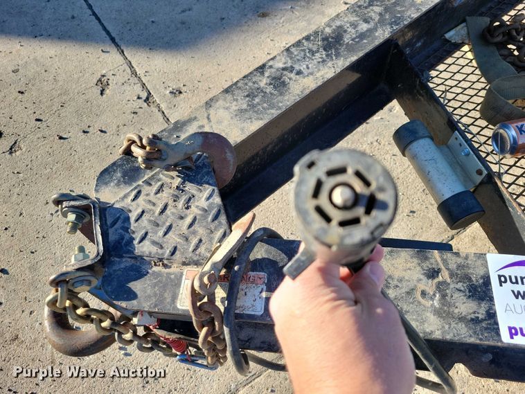 image for item EA2734 2017 PJ F8202 equipment trailer