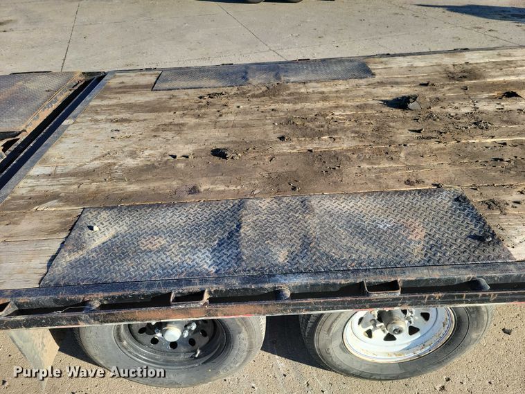 image for item EA2734 2017 PJ F8202 equipment trailer