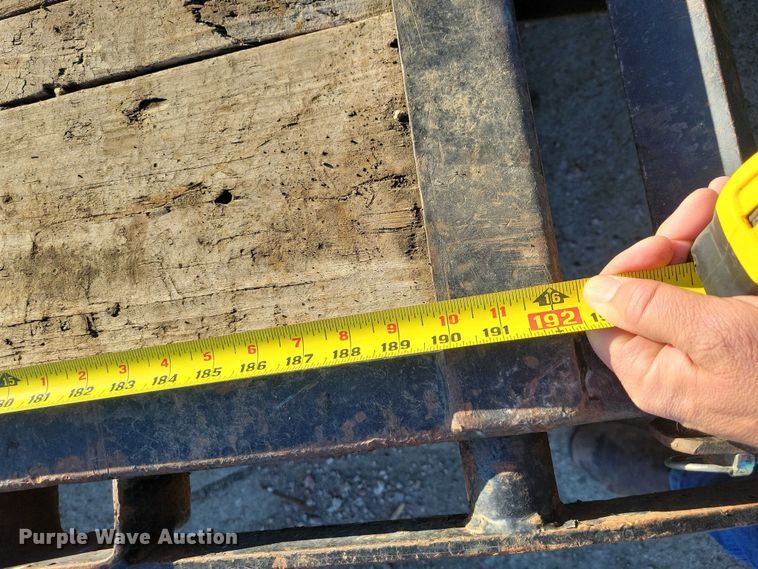 image for item EA2734 2017 PJ F8202 equipment trailer