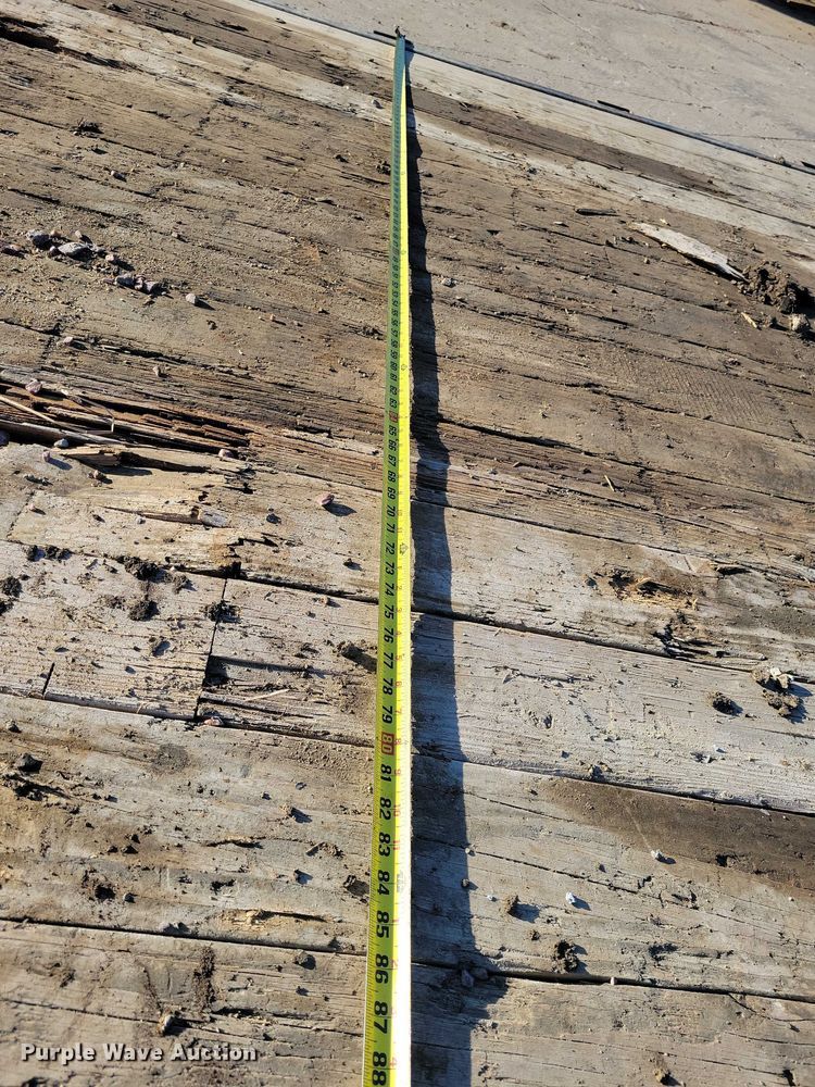 image for item EA2735 2015 PJ F8202 equipment trailer