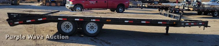 image for item EA2736 2015 PJ F8202 equipment trailer