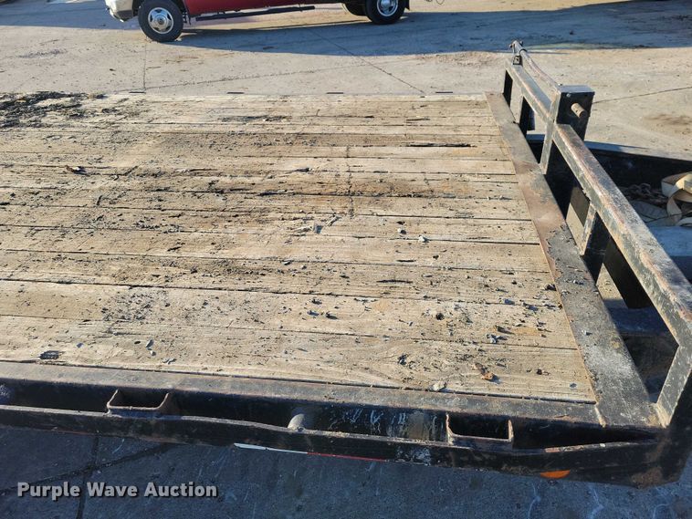 image for item EA2736 2015 PJ F8202 equipment trailer