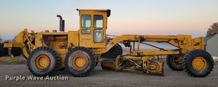 MOTOCONFORMADORA CATERPILLAR 16 1968