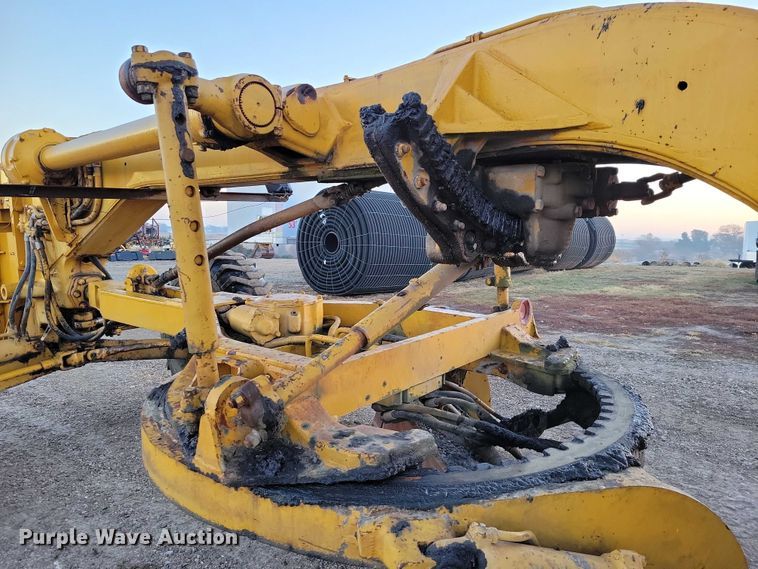 image for item EA2739 1968 Caterpillar 16 rigid frame motor grader
