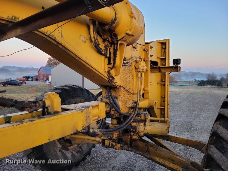 image for item EA2739 1968 Caterpillar 16 rigid frame motor grader