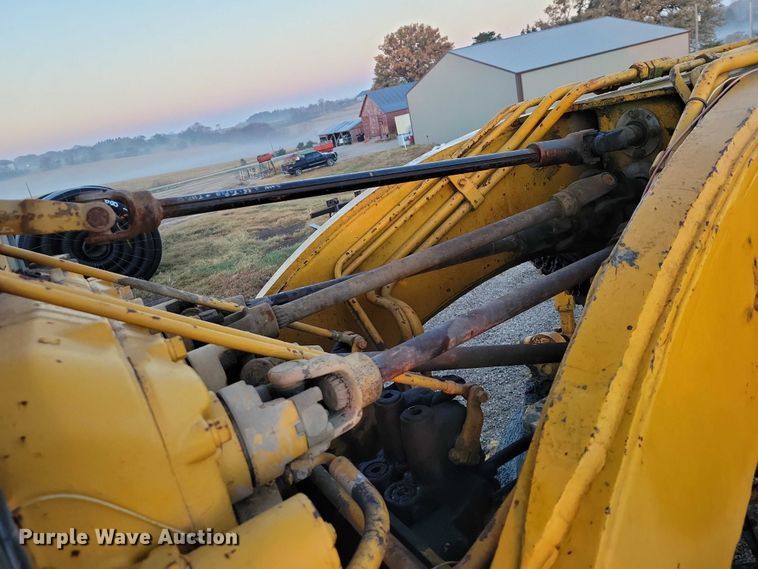 image for item EA2739 1968 Caterpillar 16 rigid frame motor grader