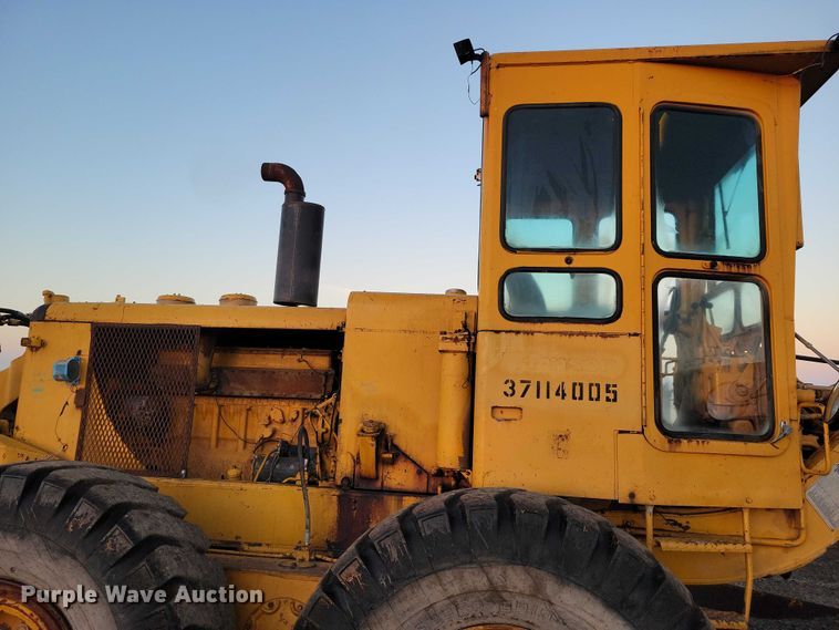 image for item EA2739 1968 Caterpillar 16 rigid frame motor grader