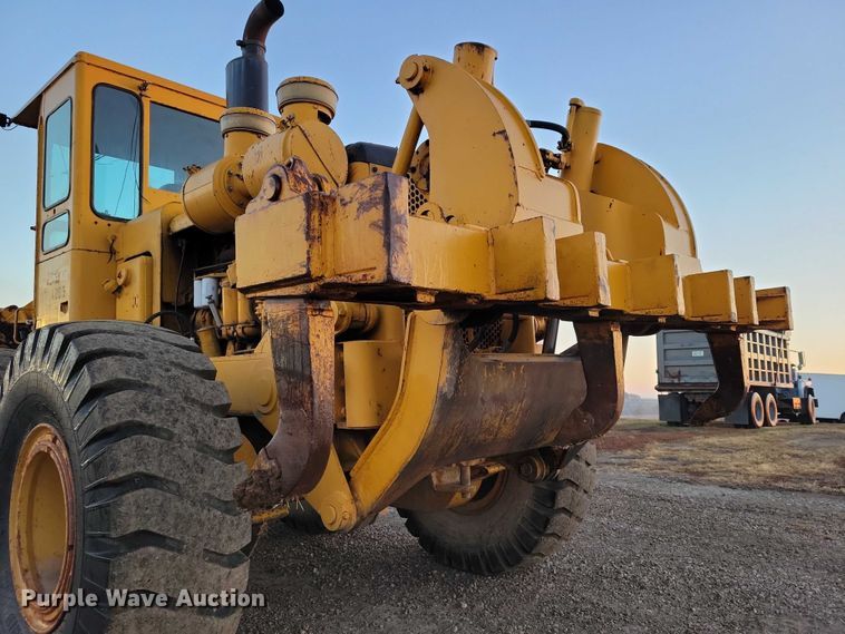 image for item EA2739 1968 Caterpillar 16 rigid frame motor grader