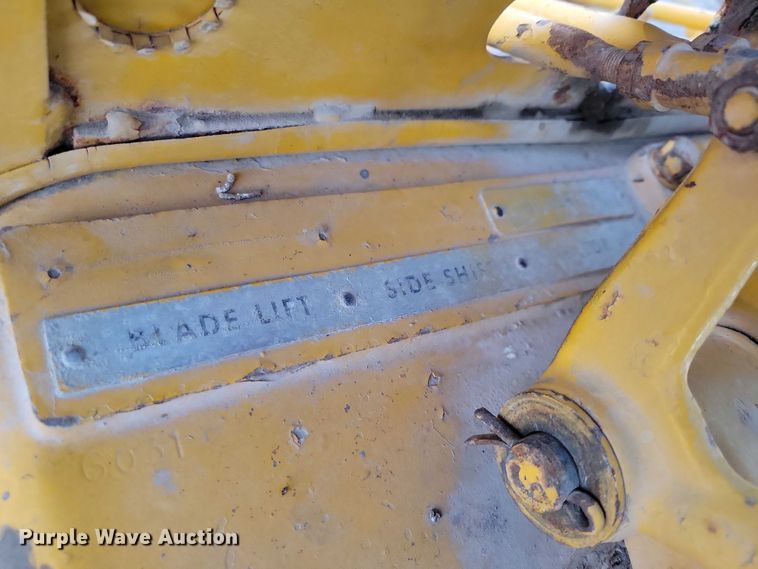 image for item EA2739 1968 Caterpillar 16 rigid frame motor grader