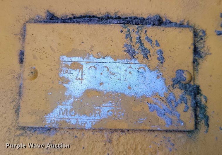 image for item EA2739 1968 Caterpillar 16 rigid frame motor grader