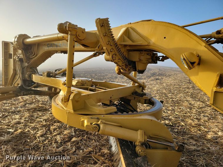 image for item EA2740 1973 Caterpillar 16 rigid frame motor grader