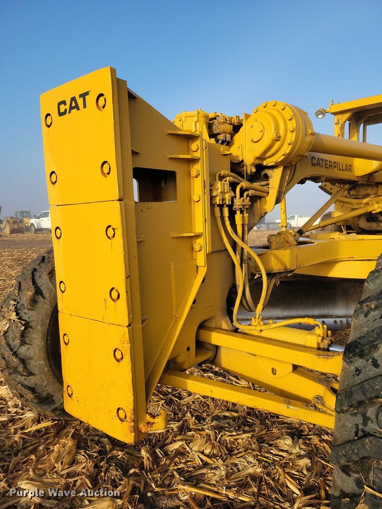 image for item EA2740 1973 Caterpillar 16 rigid frame motor grader