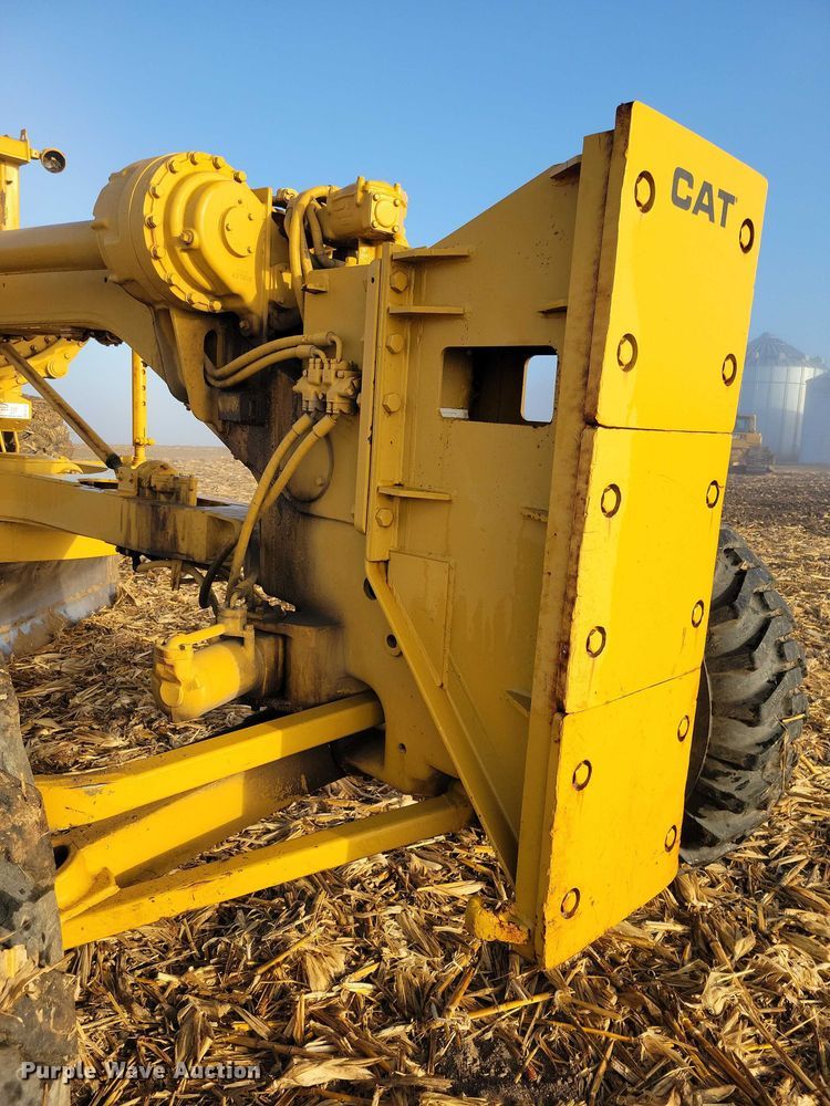 image for item EA2740 1973 Caterpillar 16 rigid frame motor grader