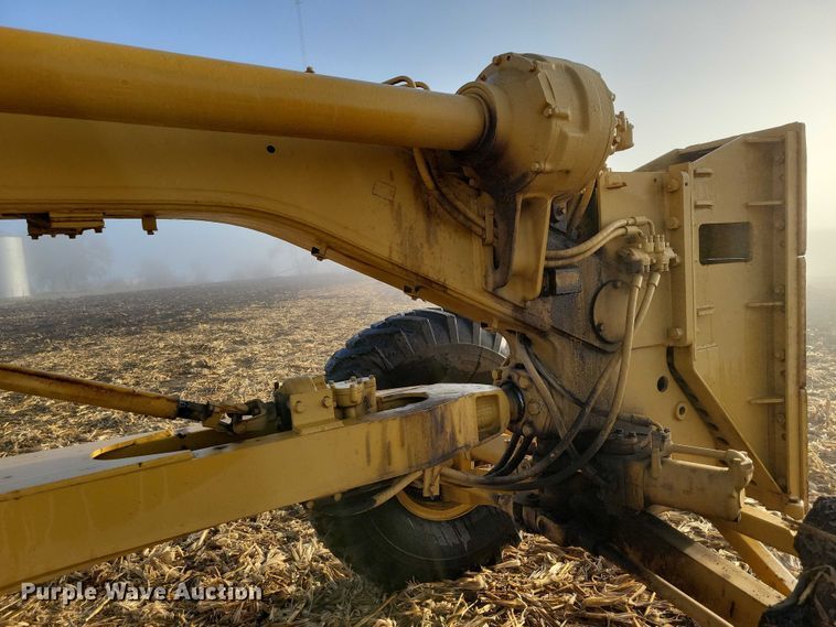 image for item EA2740 1973 Caterpillar 16 rigid frame motor grader