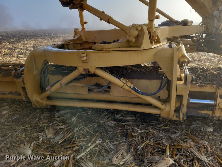 image for item EA2740 1973 Caterpillar 16 rigid frame motor grader