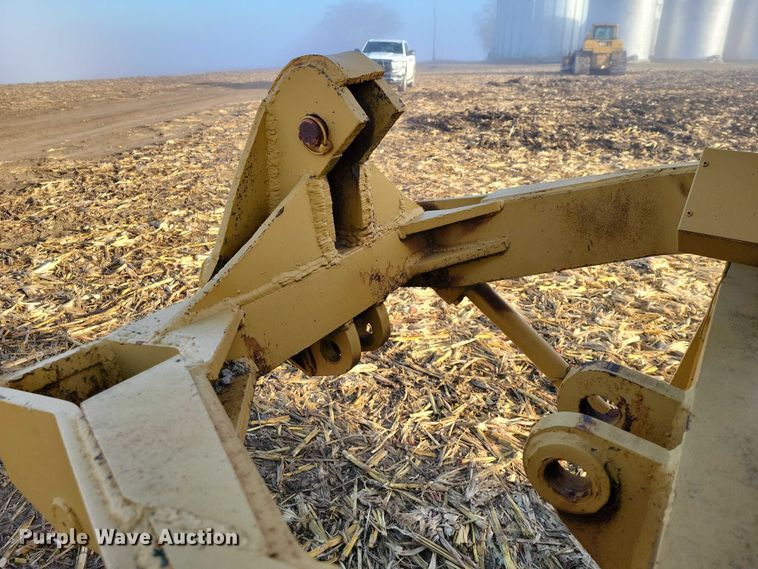 image for item EA2740 1973 Caterpillar 16 rigid frame motor grader