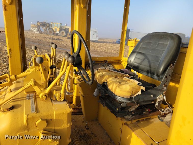 image for item EA2740 1973 Caterpillar 16 rigid frame motor grader