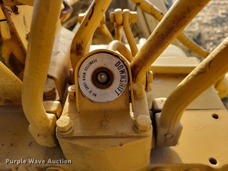 image for item EA2740 1973 Caterpillar 16 rigid frame motor grader