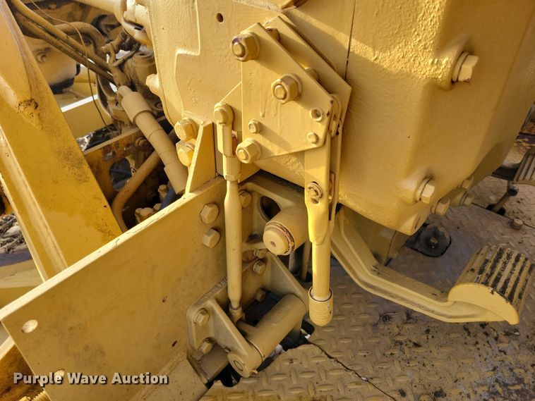 image for item EA2740 1973 Caterpillar 16 rigid frame motor grader