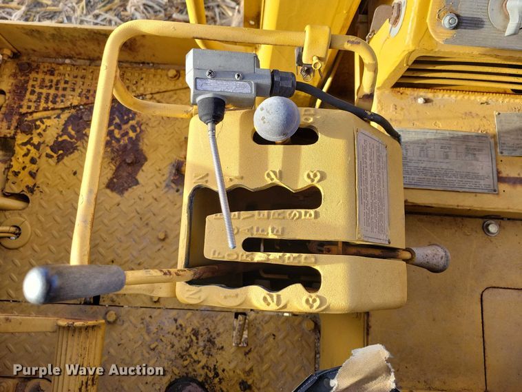 image for item EA2740 1973 Caterpillar 16 rigid frame motor grader