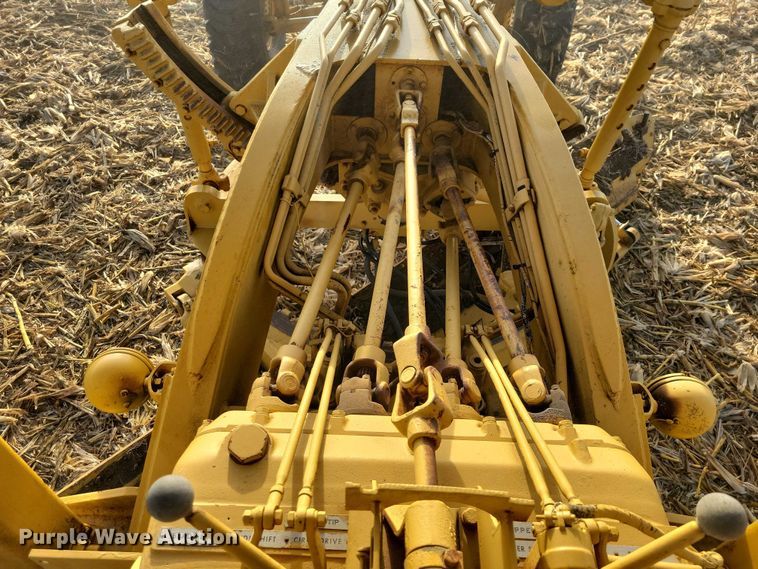 image for item EA2740 1973 Caterpillar 16 rigid frame motor grader