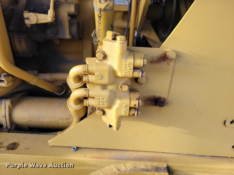 image for item EA2740 1973 Caterpillar 16 rigid frame motor grader