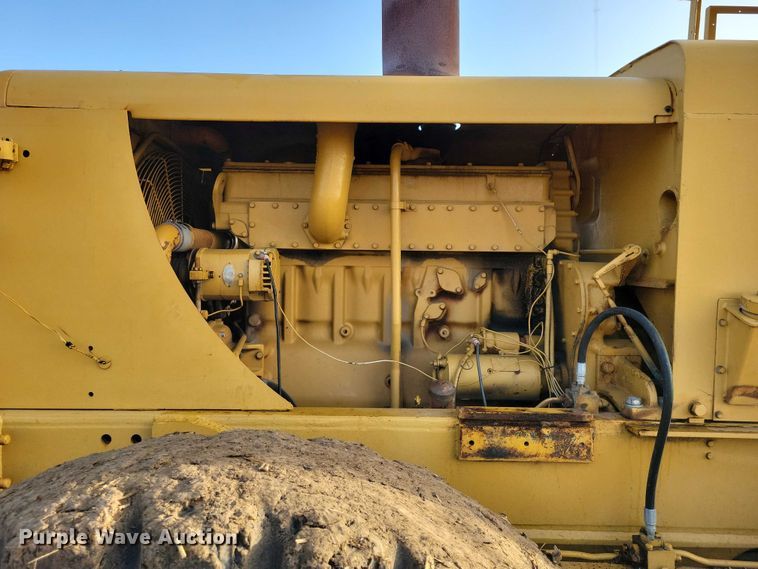 image for item EA2740 1973 Caterpillar 16 rigid frame motor grader