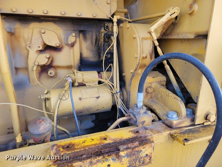 image for item EA2740 1973 Caterpillar 16 rigid frame motor grader