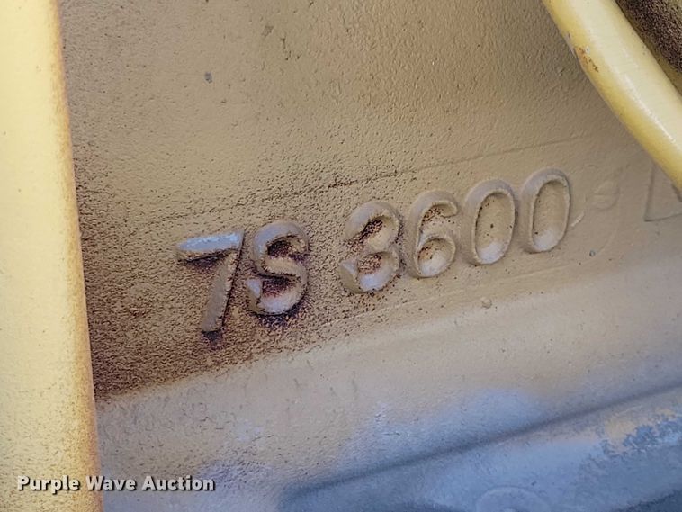 image for item EA2740 1973 Caterpillar 16 rigid frame motor grader